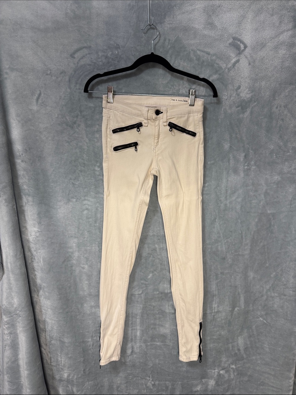 rag & bone Cream Jeans Size 25 with Subtle Stitching